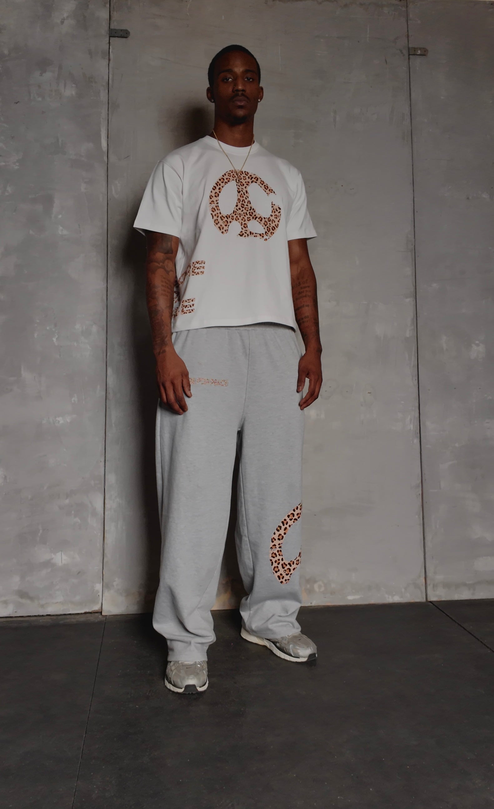 GALORE FOR PEACE "BAGGY" SWEATS (GREY)